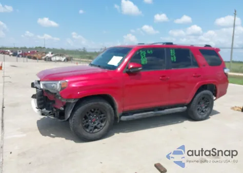 2021 Toyota 4Runner Sr5 Premium z USA, uszkodzony, nr VIN JTEFU5JR3M5245419